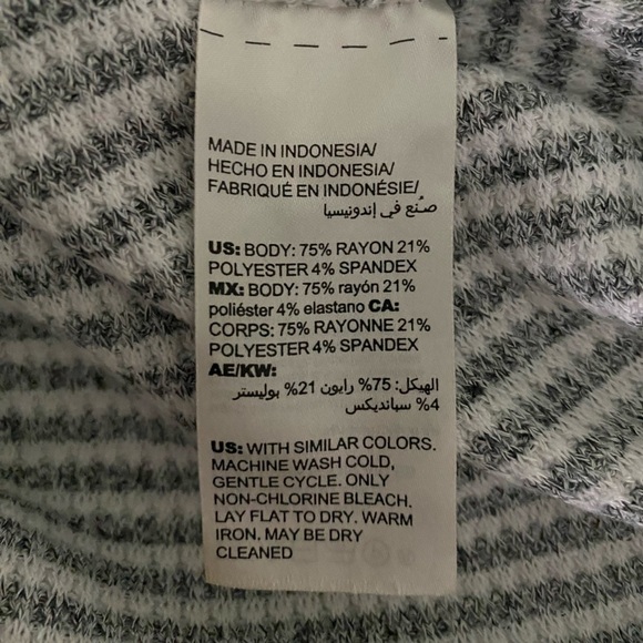 Chicos Zenergy Waffle Knit Tank Gray White Stripe Size 1P (8P/10P-M) - Picture 6 of 7